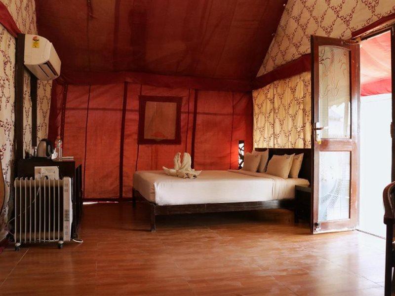 Desert Springs Resort Jaisalmer Bagian luar foto