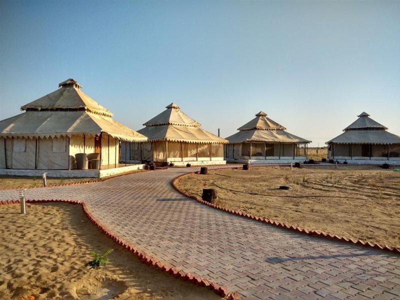 Desert Springs Resort Jaisalmer Bagian luar foto