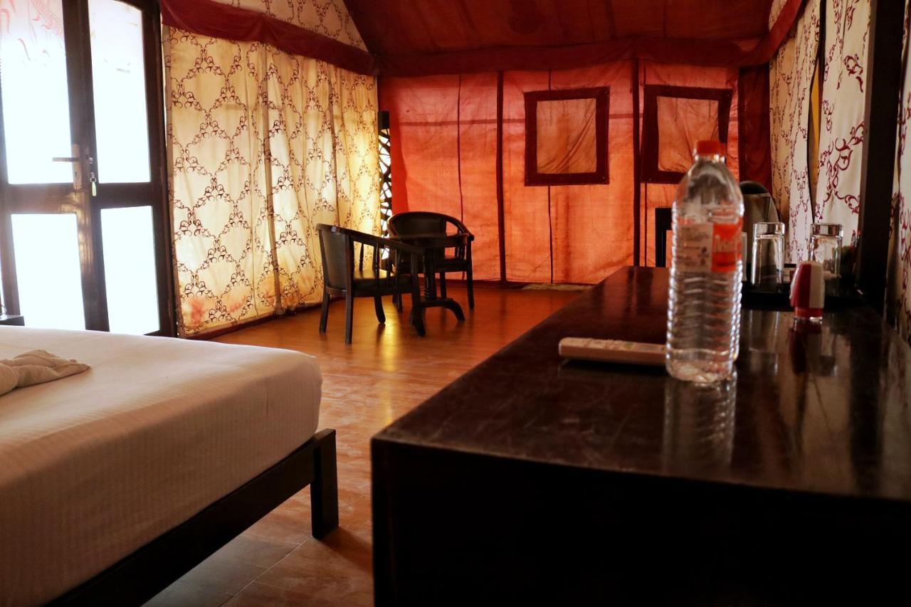 Desert Springs Resort Jaisalmer Bagian luar foto