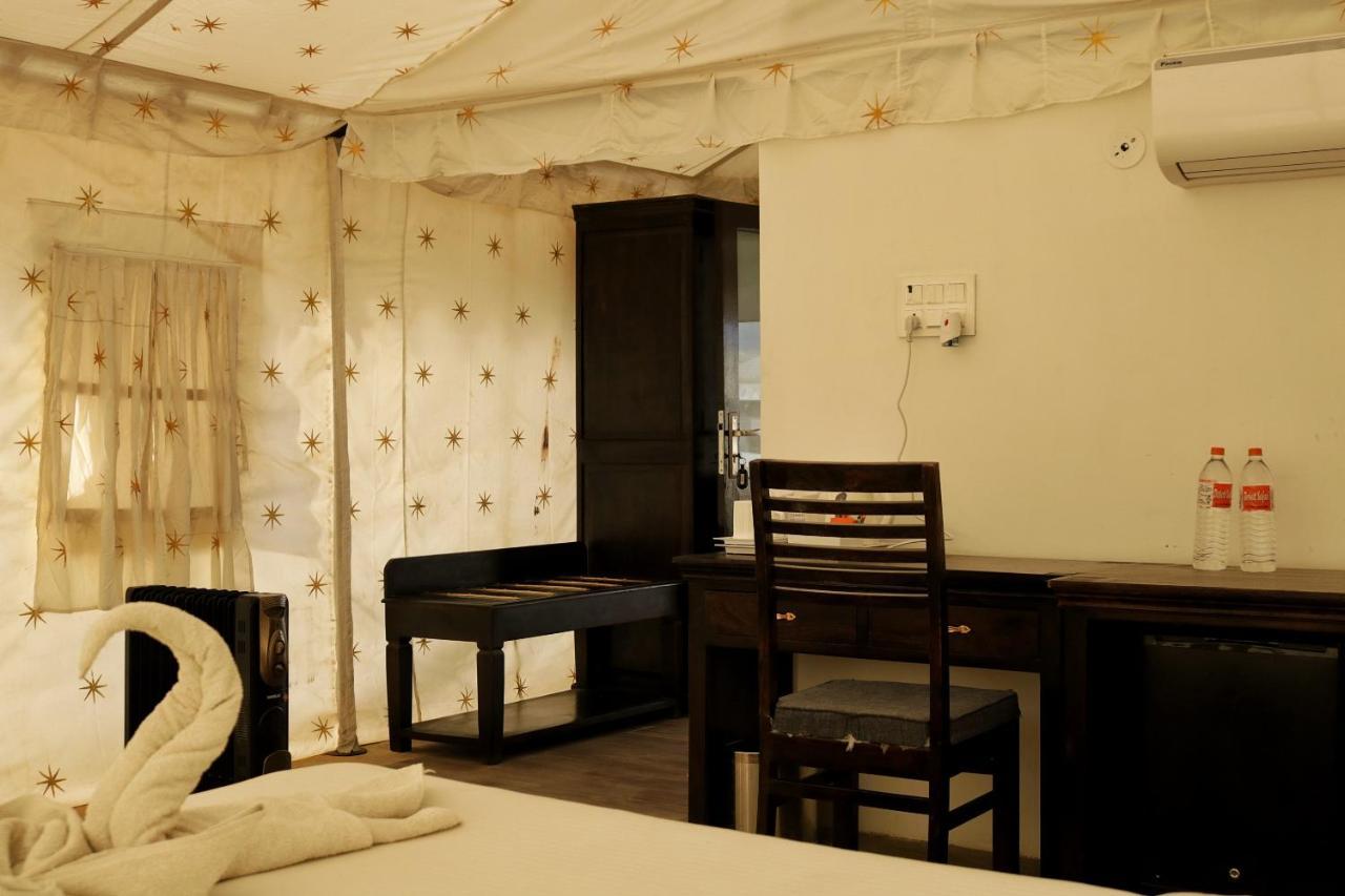 Desert Springs Resort Jaisalmer Bagian luar foto